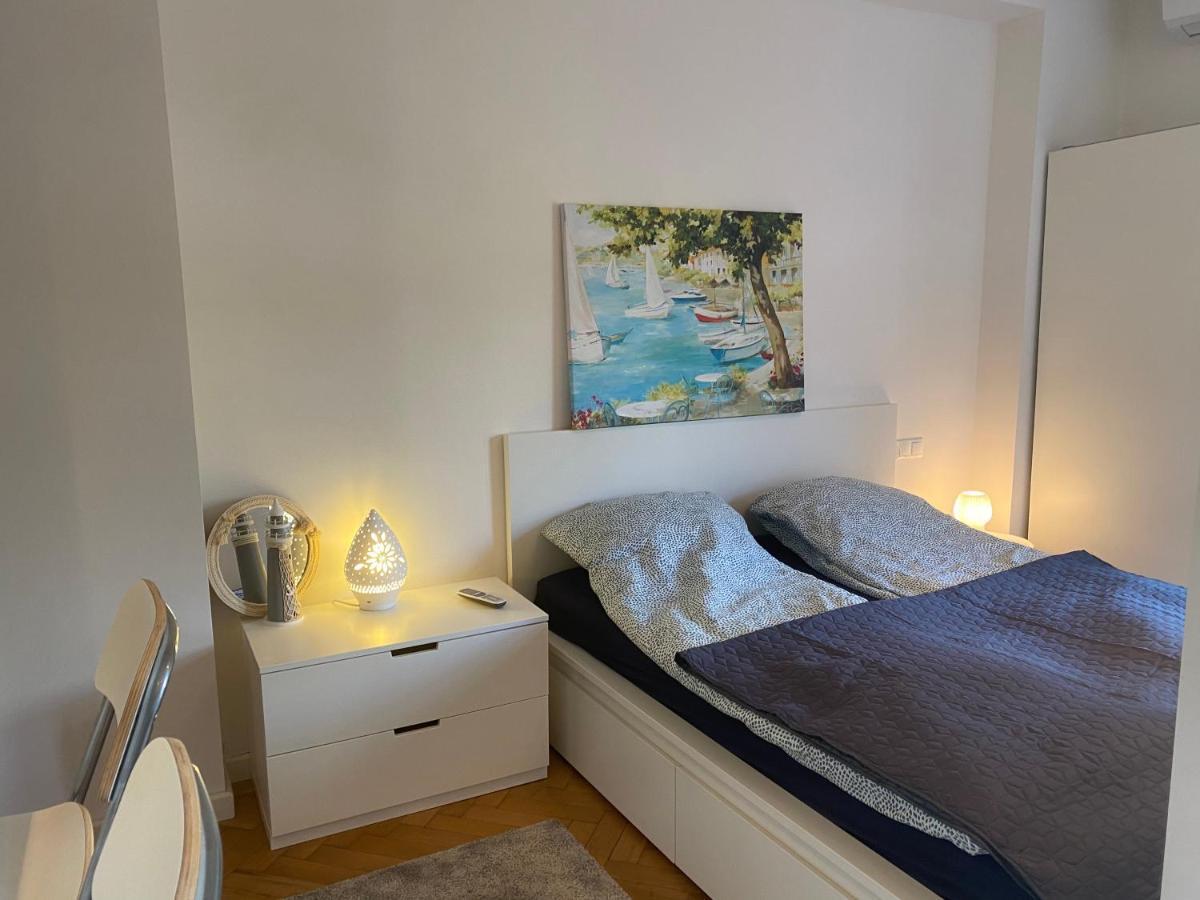 Blue Port Apartment In Ujlipotvaros With Free Parking Budapest Luaran gambar