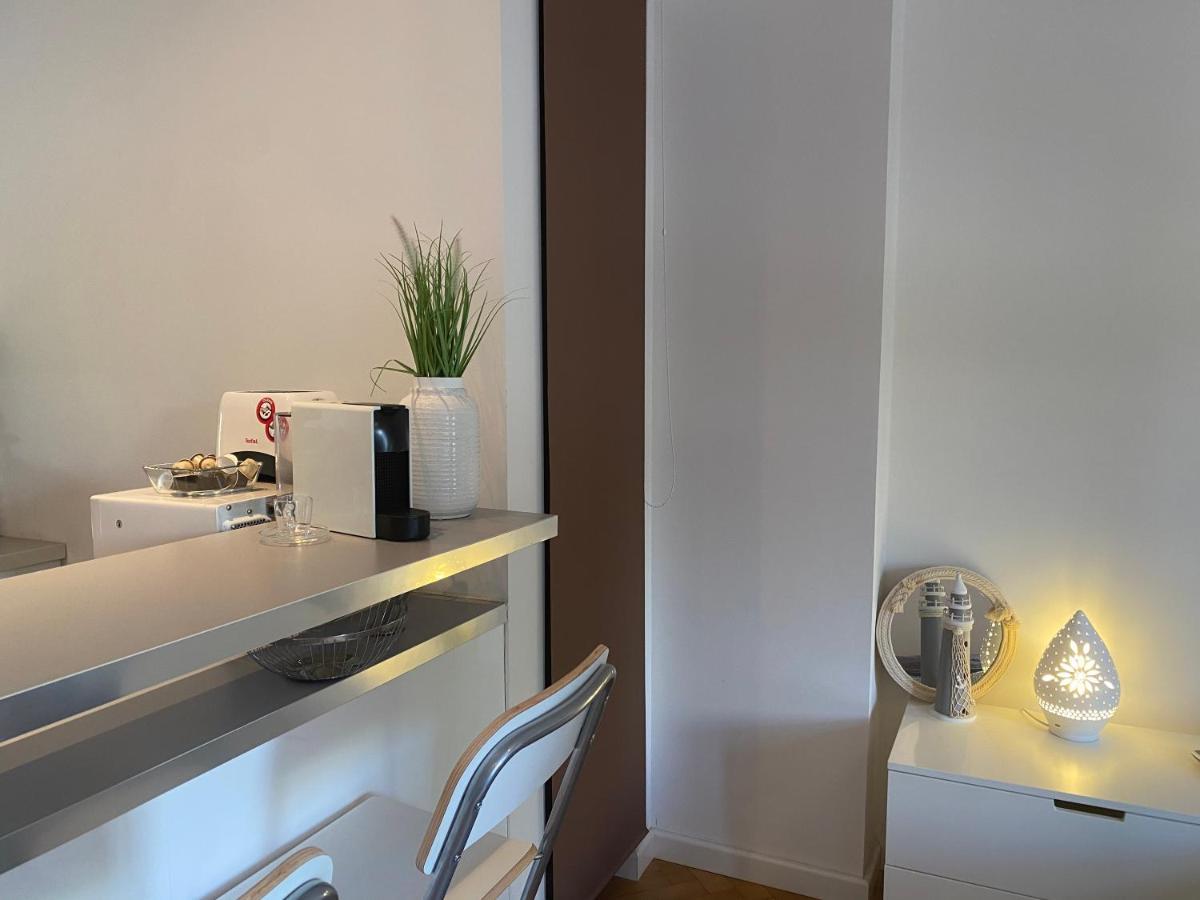 Blue Port Apartment In Ujlipotvaros With Free Parking Budapest Luaran gambar